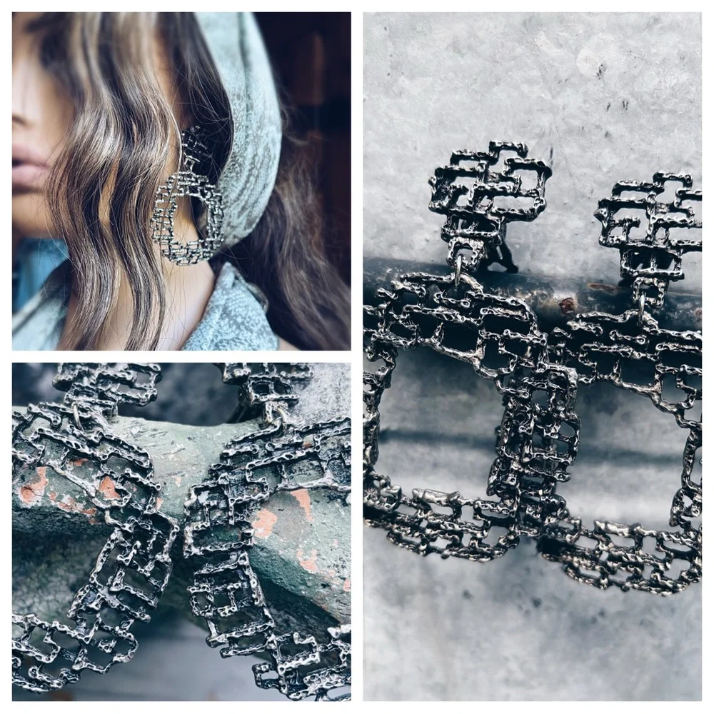 Earrings / Vintage YOCHI